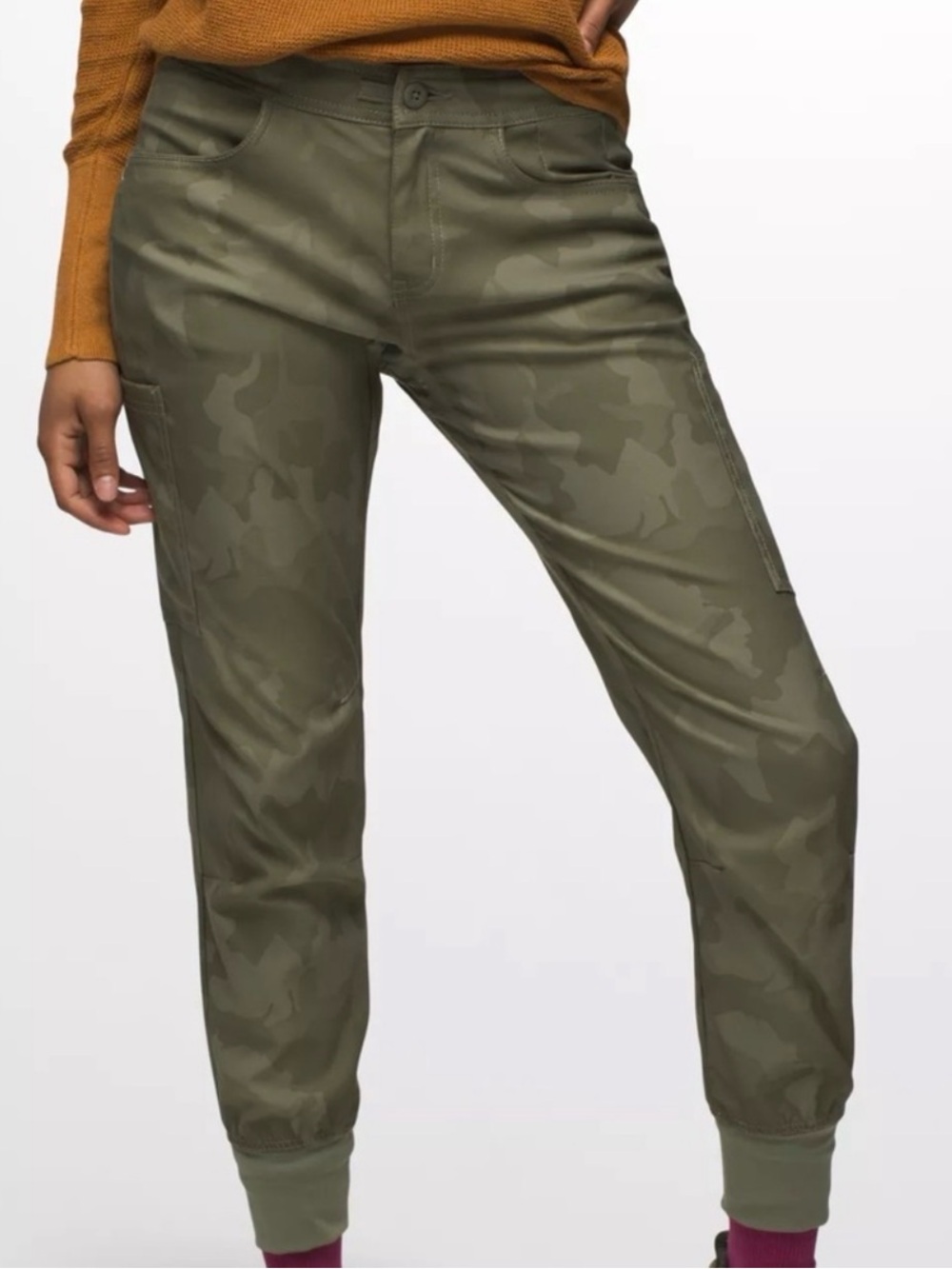 Women’s Prana Halle Jogger II Sage Camo, Size 12